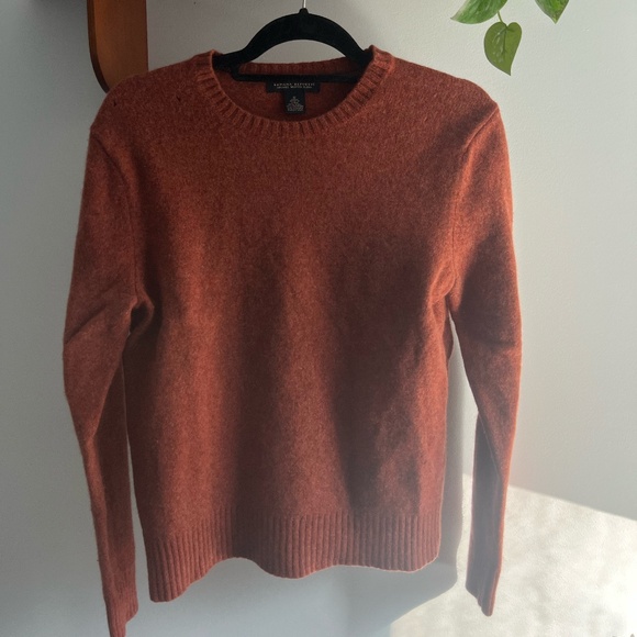Banana Republic Auburn Crewneck Sweater - Picture 1 of 3